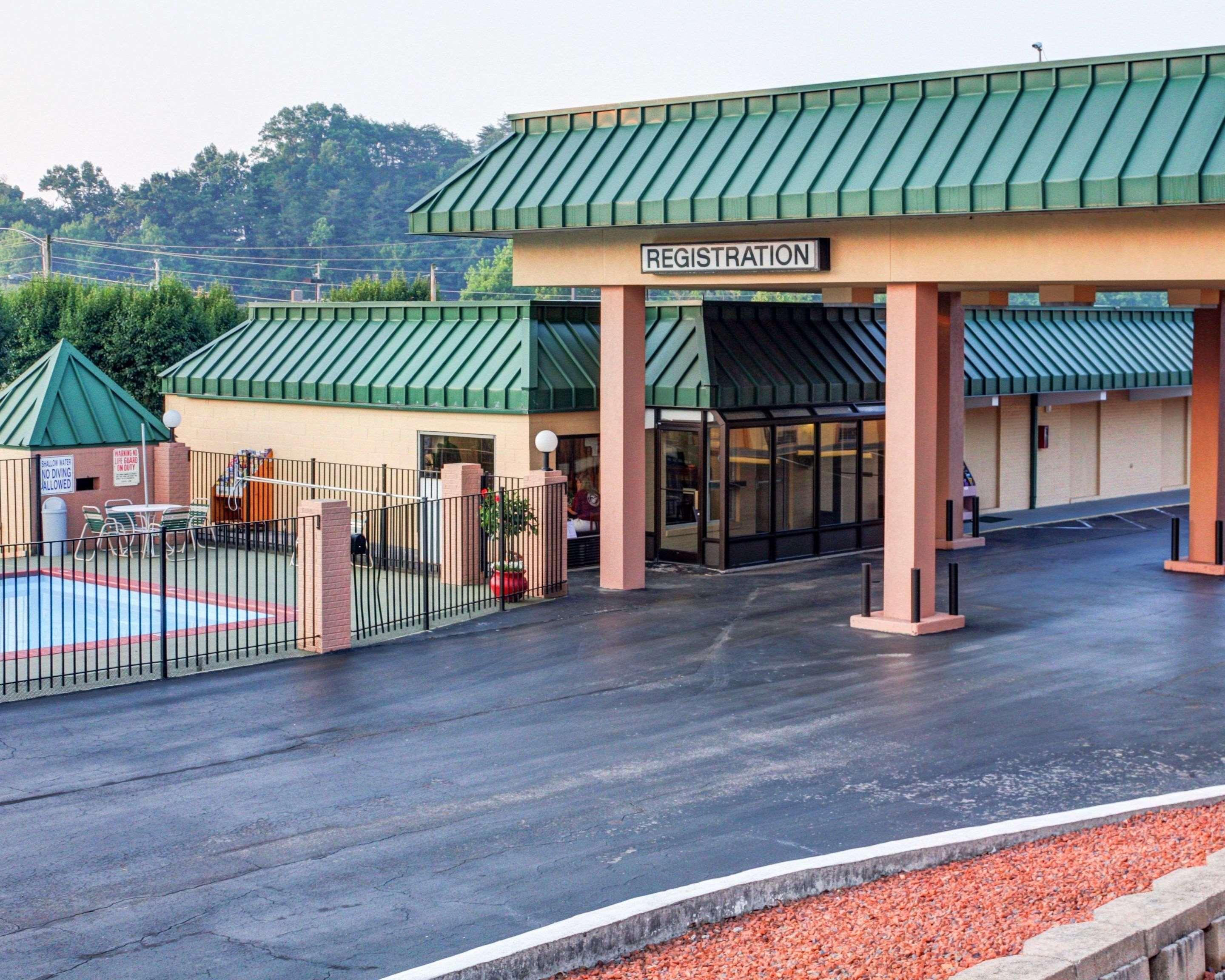 Econo Lodge Rocky Top Extérieur photo
