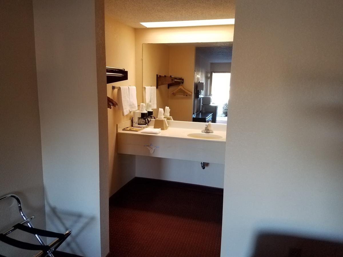 Econo Lodge Rocky Top Extérieur photo